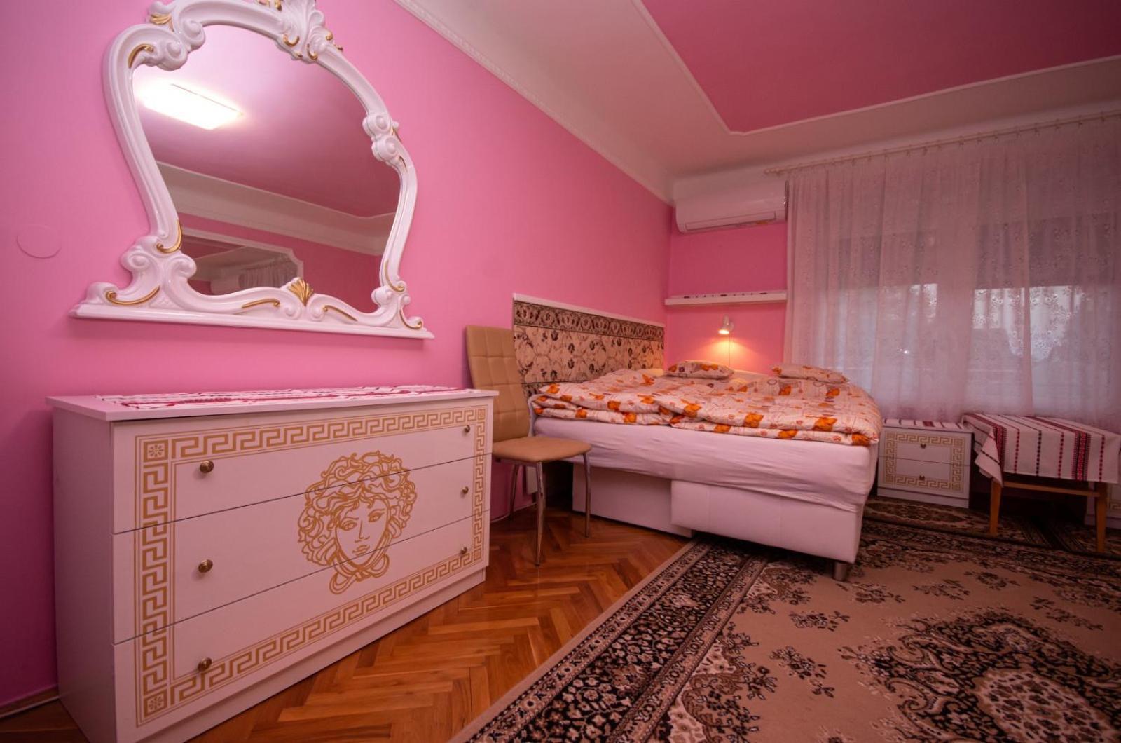 Amalia Apartman غيولا المظهر الخارجي الصورة